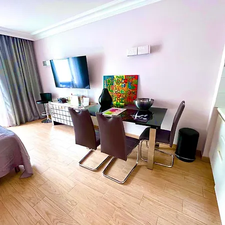 New - Cosy & In Palais Miramar Apartmán *